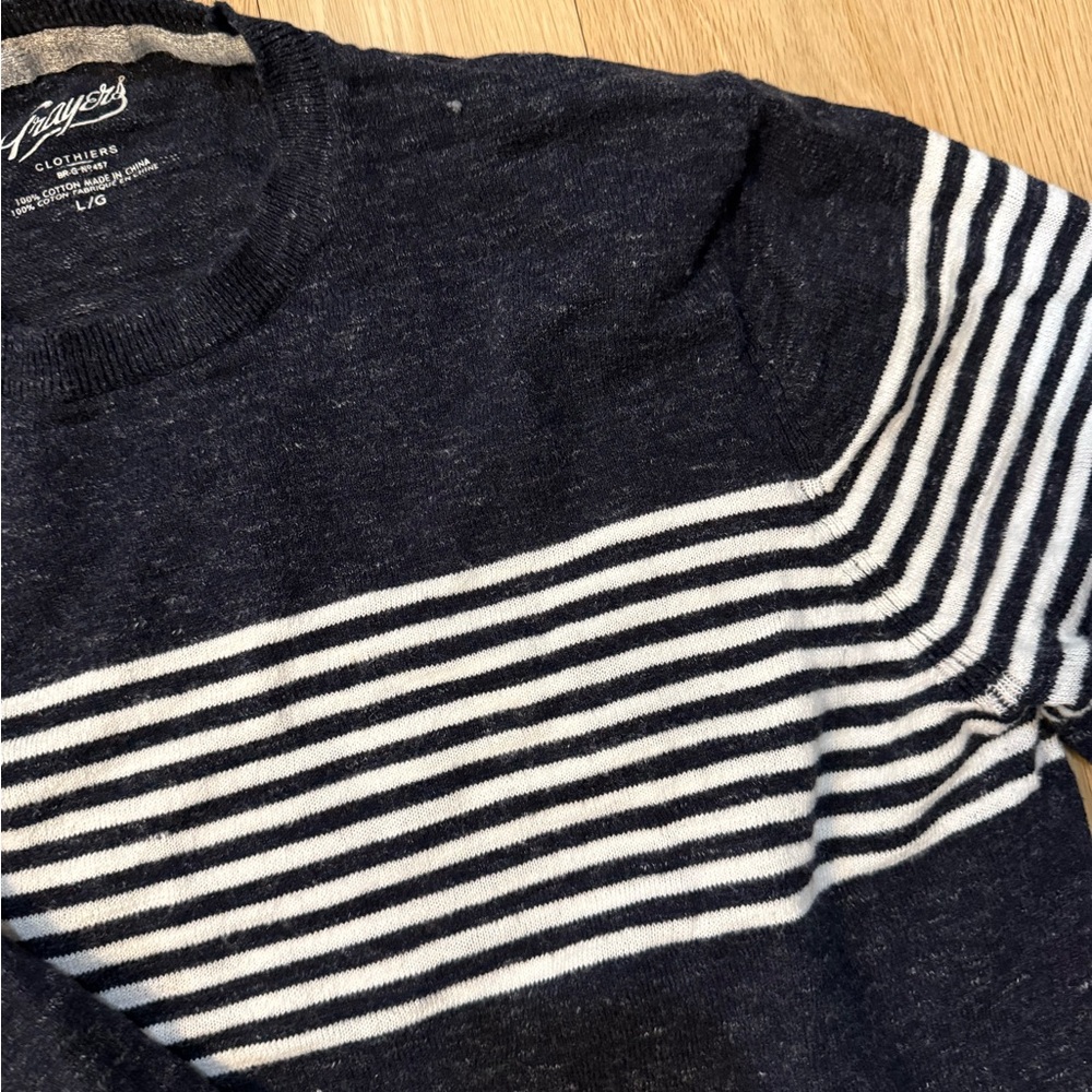 Grayers Navy and White Crewneck Sweater - Picture 3 of 3